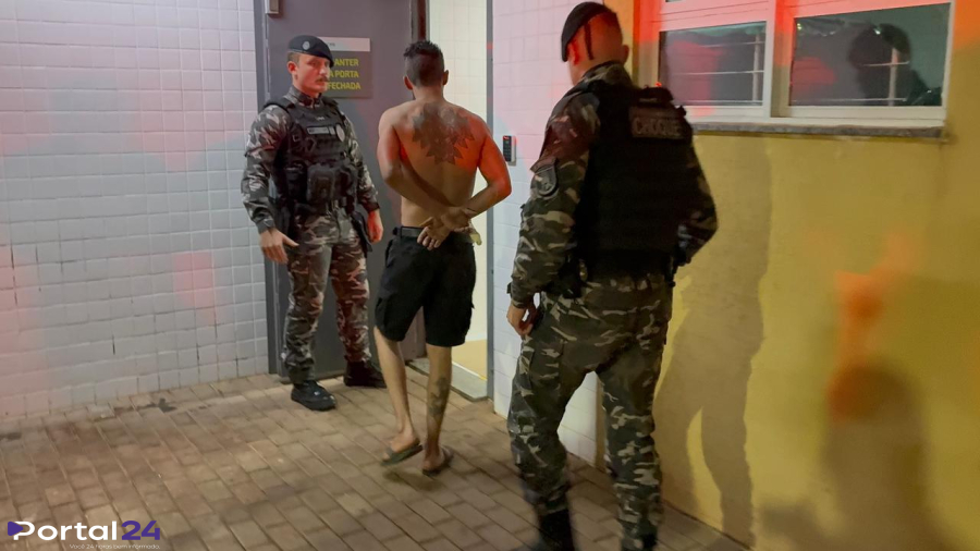 Suspeitos de tráfico tentam fugir e avançam carro contra policiais do Choque em Cascavel