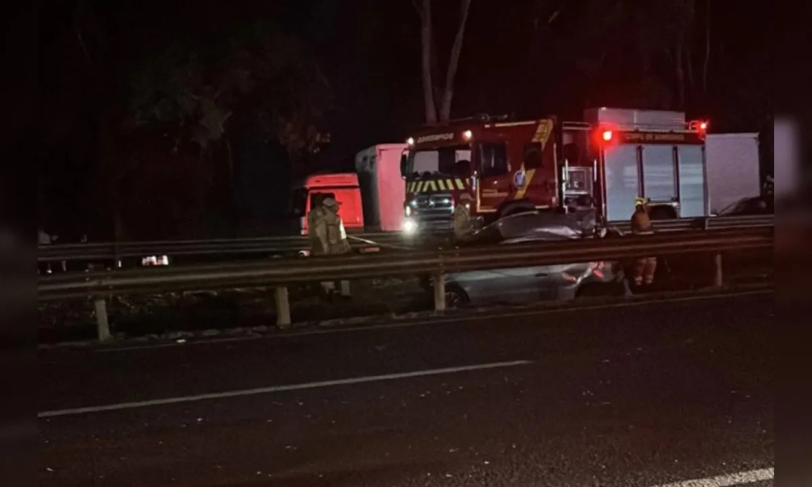 Jovem morre em capotamento na BR-376 em Mauá da Serra; pai socorrista atendeu a ocorrência