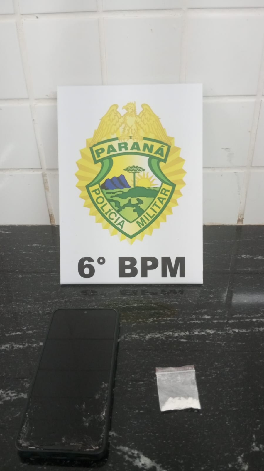 PM apreende adolescente com drogas no centro de Cascavel