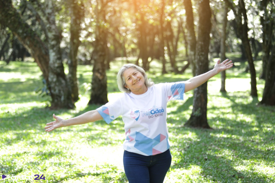 Programa Felicidade do Idoso promove tarde especial em homenagem ao Dia das Mães em Cascavel
