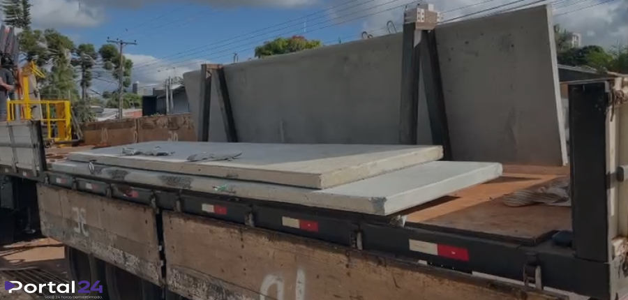 Trabalhador é atingido por placas de concreto durante acidente de trabalho