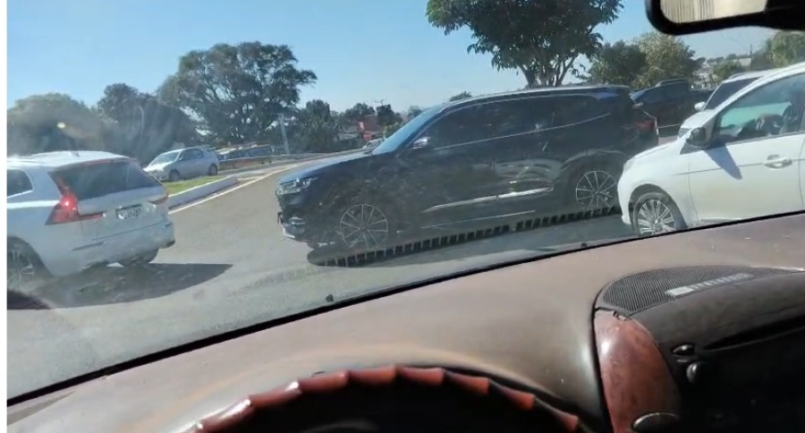 Motoristas relatam dificuldades para cruzar a BR-277 e cobram melhorias nos acessos de Santa Tereza do Oeste