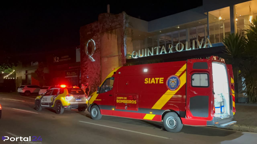 Colisão entre Uno e Jeep é registrada no cruzamento das ruas Erechim e Vicente Machado, em Cascavel