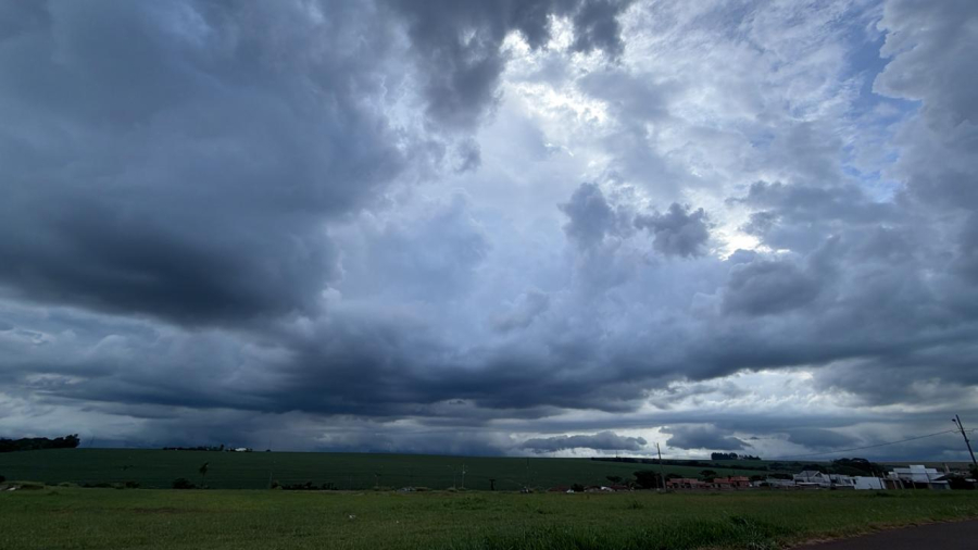 Cascavel terá terça-feira com aumento de nuvens e possibilidade de chuva, aponta Simepar