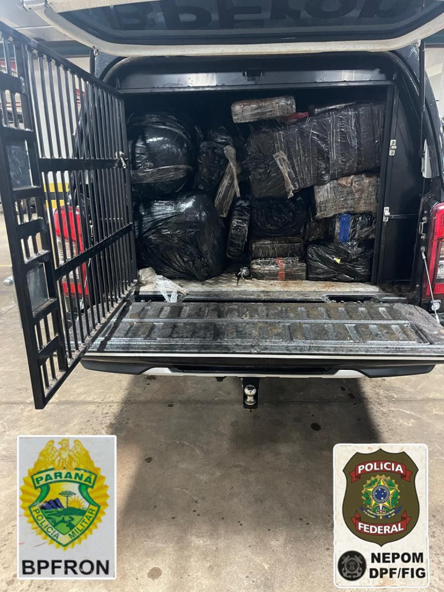 BPFRON e Polícia Federal apreendem mais de 370 quilos de maconha em área de fronteira em Foz do Iguaçu