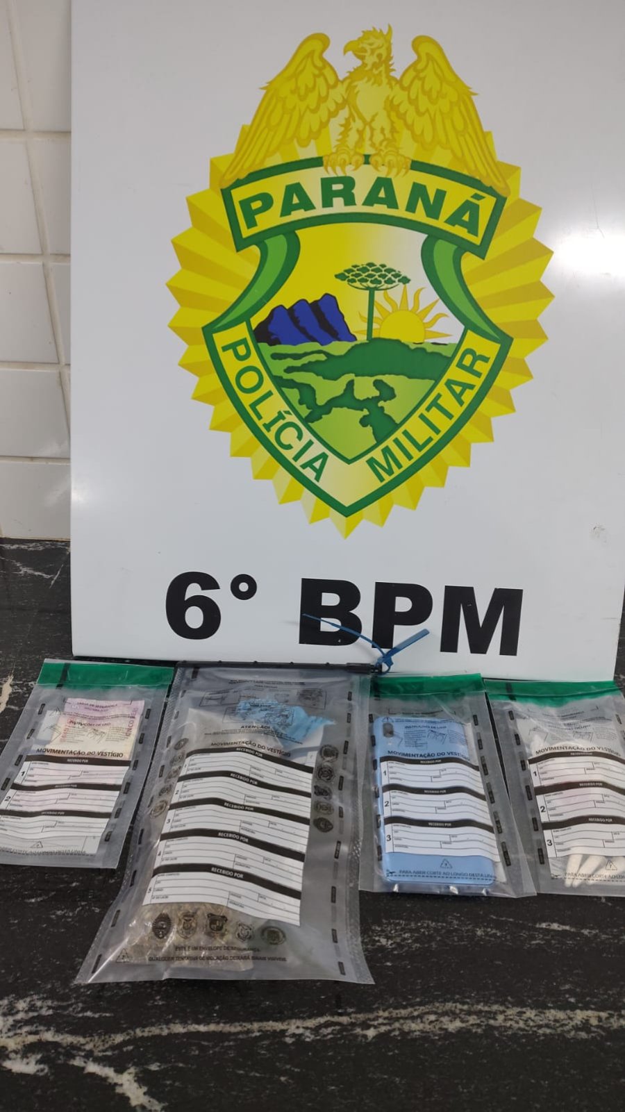 Choque faz 'pente fino' na Paraná e apreende drogas no centro de Cascavel