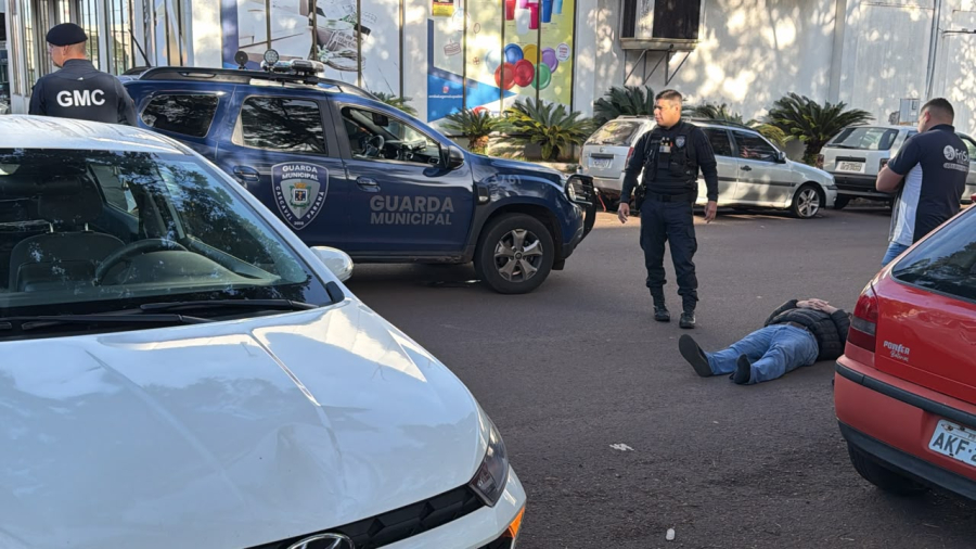 Pedestre é atropelado na rua Erechim