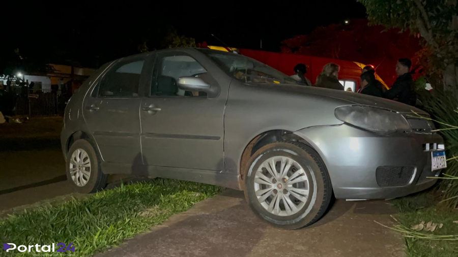Palio invade contramão e provoca acidente com carro de aplicativo no Bairro Interlagos, em Cascavel