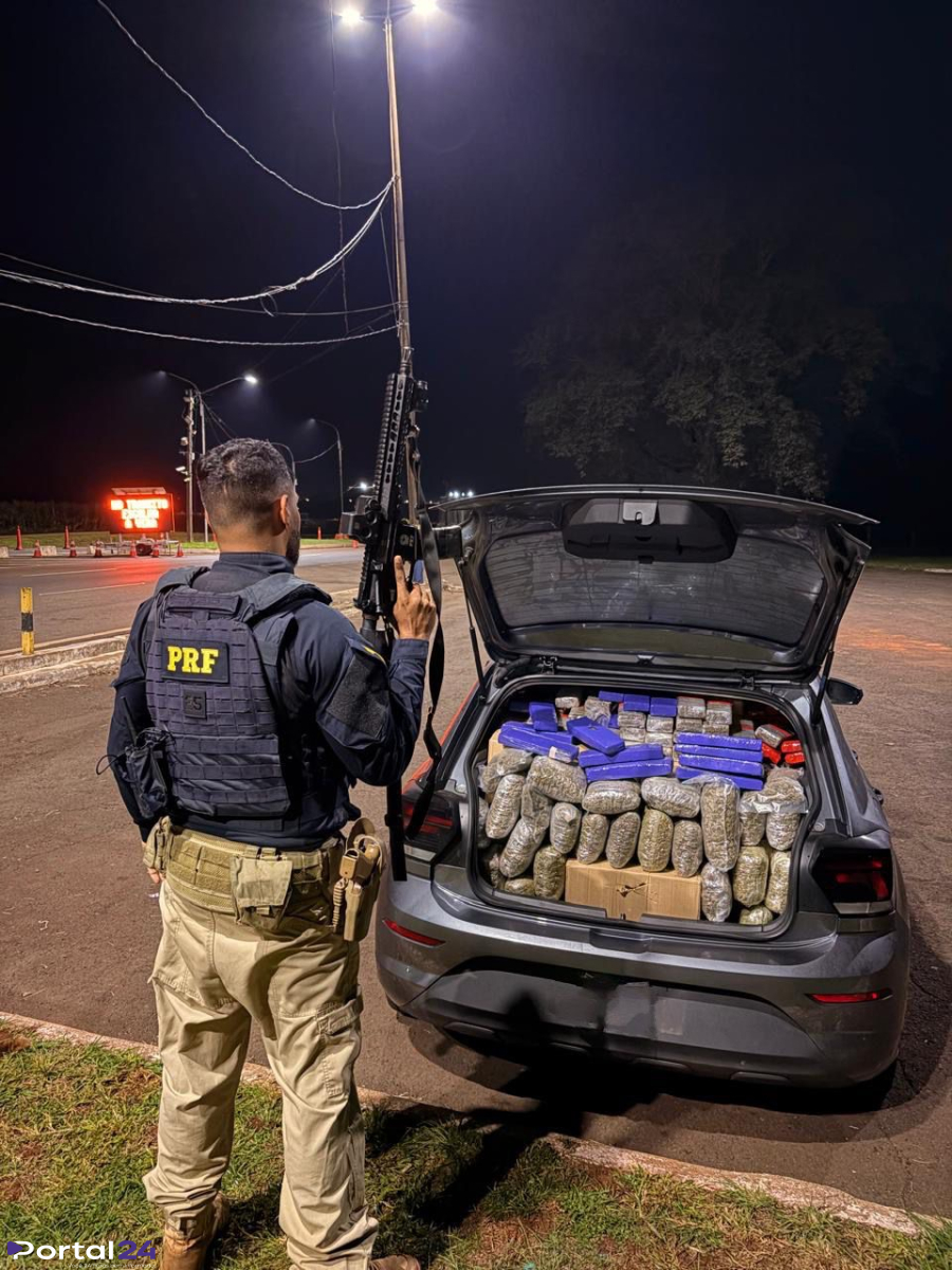 PRF apreende quase meia tonelada de maconha após perseguição na BR-277, no Oeste do Paraná