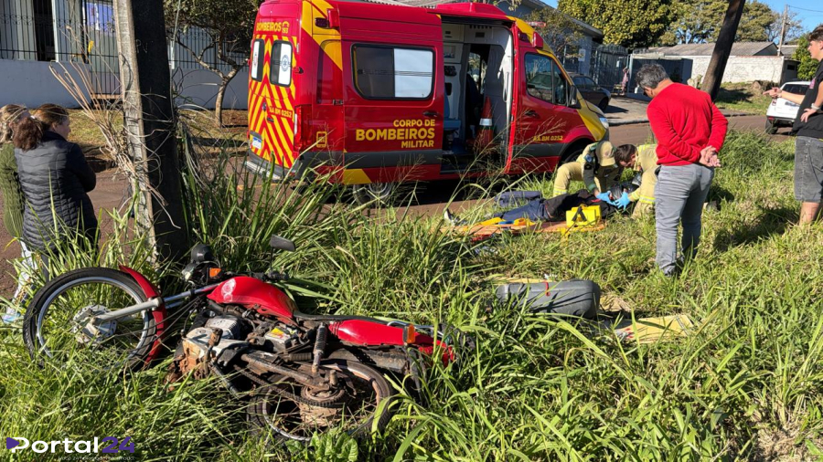 Motociclista fica ferido após colisão com carro no Bairro Esmeralda, em Cascavel
