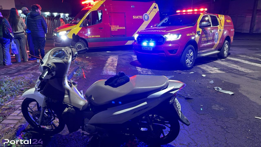 Motociclista fica gravemente ferida após ter a preferência invadida por carro em Cascavel