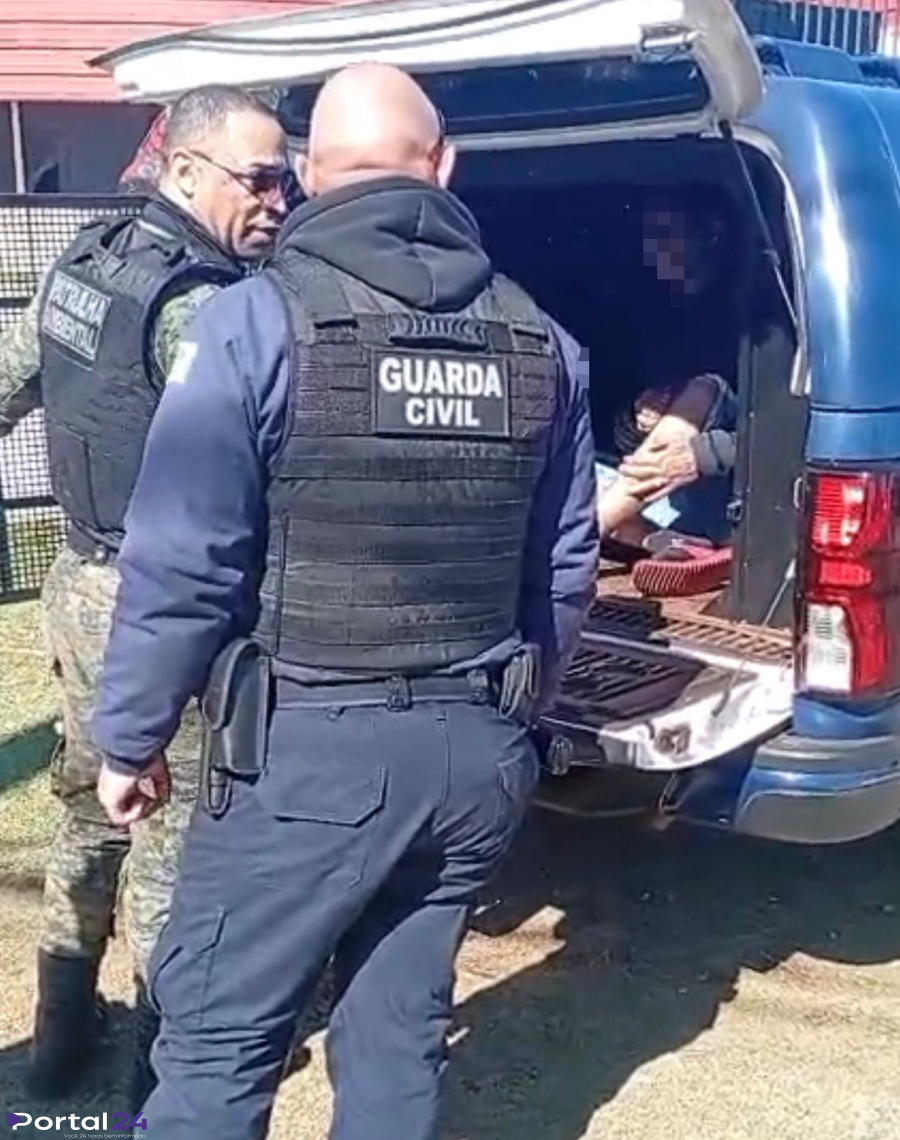 Jovem é detido por uso de drogas em frente à UPA Tancredo, em Cascavel