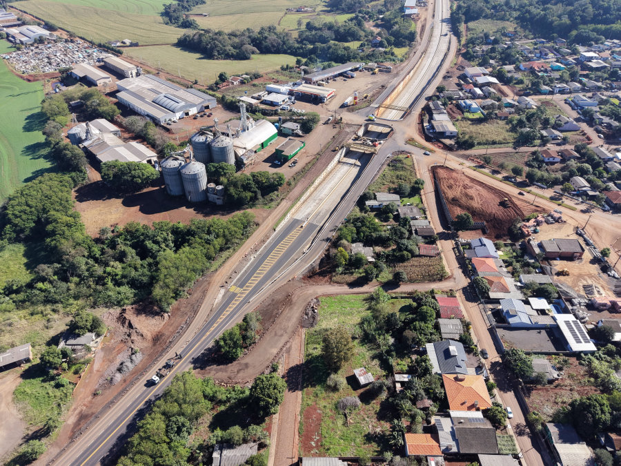 EPR Iguaçu libera tráfego nas alças de acesso em Santa Lúcia, mas trecho segue em obras