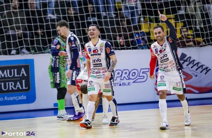 Cascavel Futsal goleia o São José por 4 a 1 e conquista mais três pontos na Liga Nacional