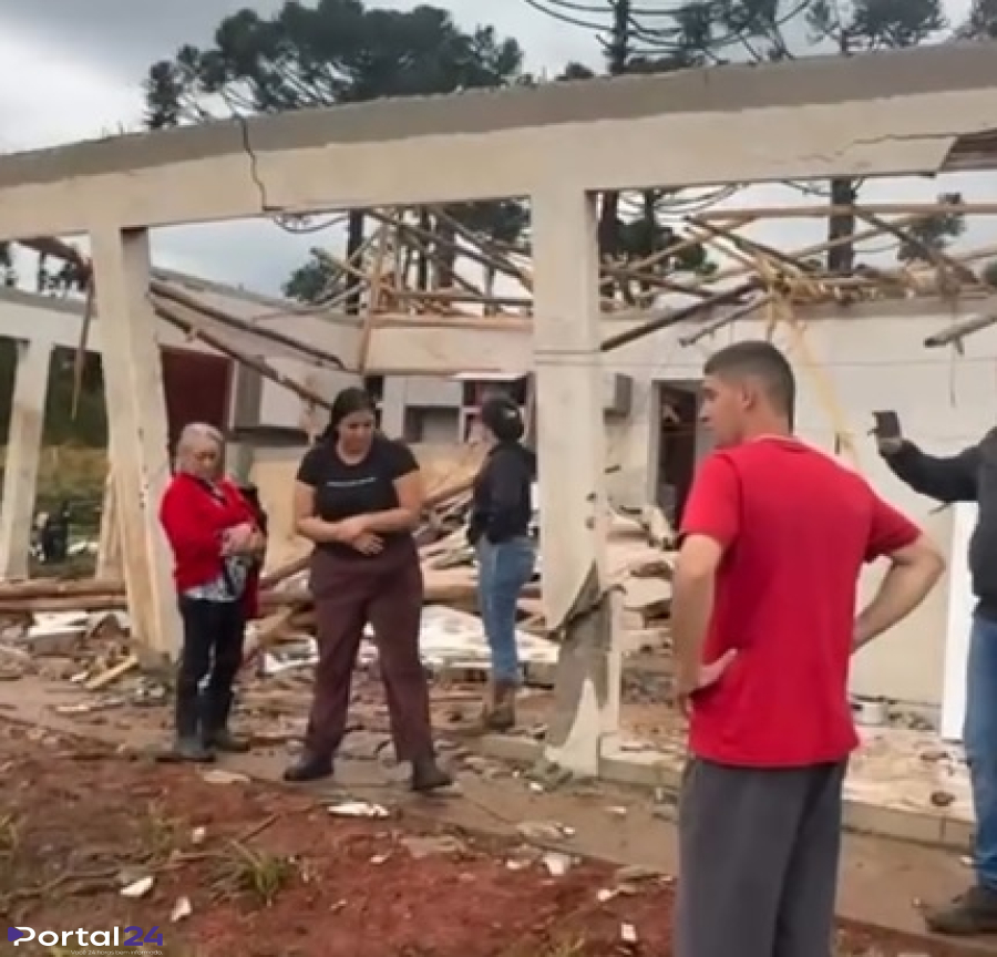 Temporal com suspeita de tornado destrói casas no Paraná e deixa rastro de destruição