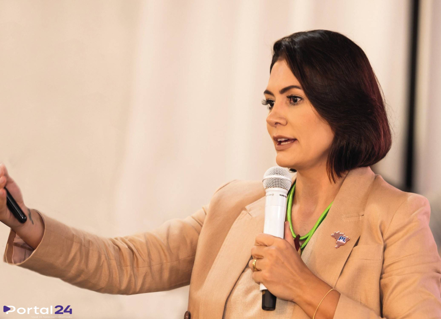 Michelle Bolsonaro deixa presidência do PL Mulher e anuncia dedicação à família