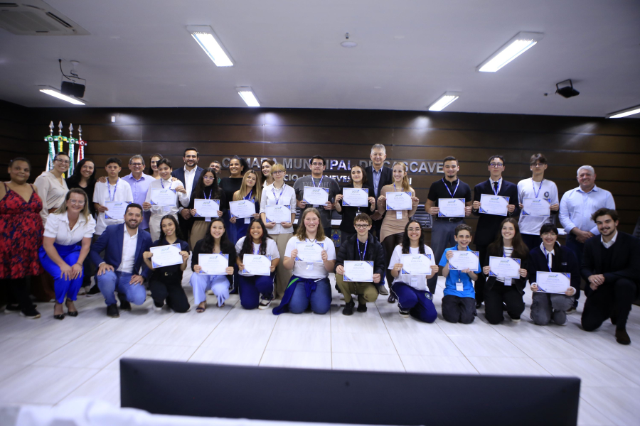 Câmara Jovem dá posse a estudantes do Ensino Médio para a 16ª Legislatura