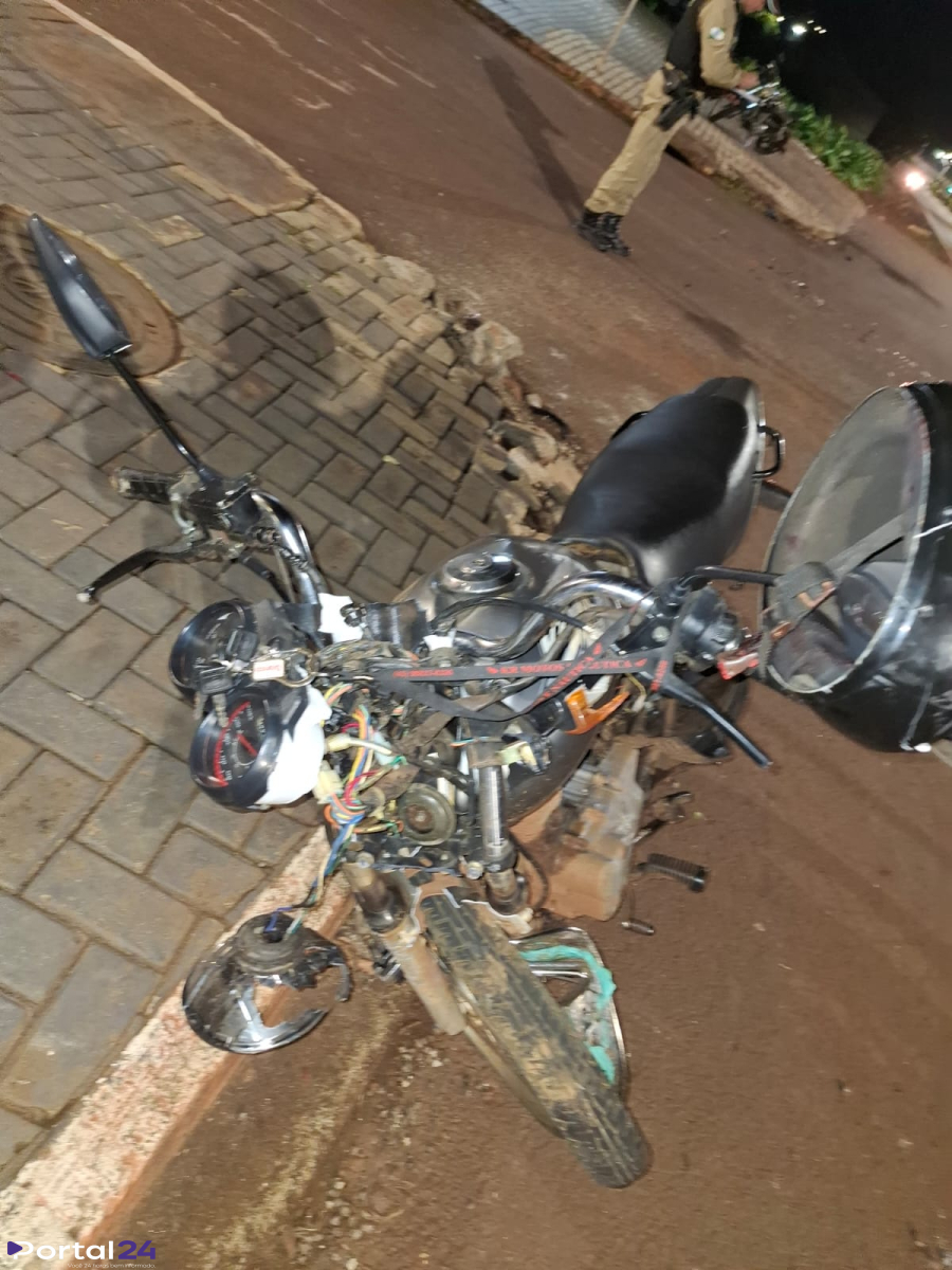 Motociclista de 16 anos fica ferido após acidente na PR-495, em Missal