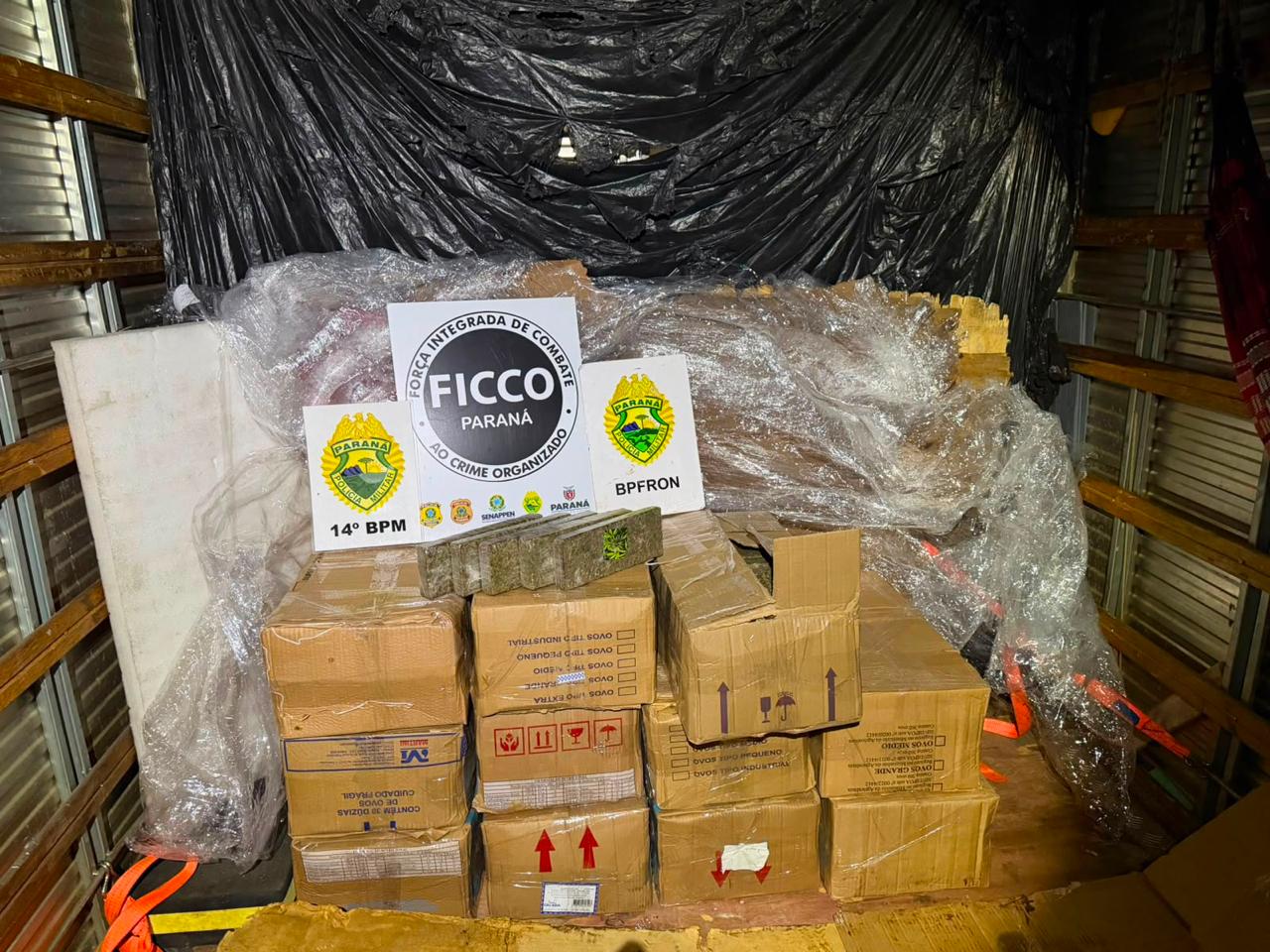 Homem é preso com mais de 720 quilos de maconha escondidos em caminhão na BR-277 em Foz do Iguaçu