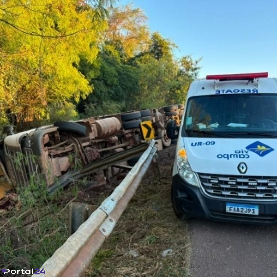 Motorista morre preso às ferragens após tombamento de carreta na BR-163