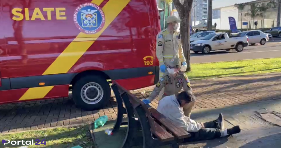 Homem embriagado é agredido por pessoas em situação de rua e atendido pelo Siate na Avenida Brasil