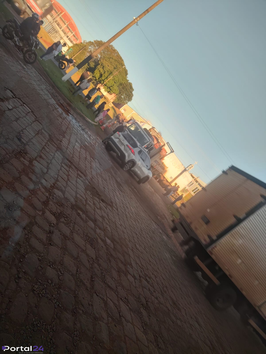 Acidente entre caminhão e moto mobiliza equipes e interdita trecho da BR-277 em Matelândia