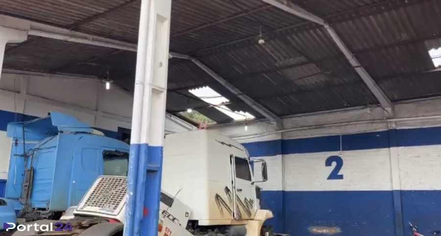 Homem de 52 anos fica ferido após queda de plano elevado no Bairro Cataratas