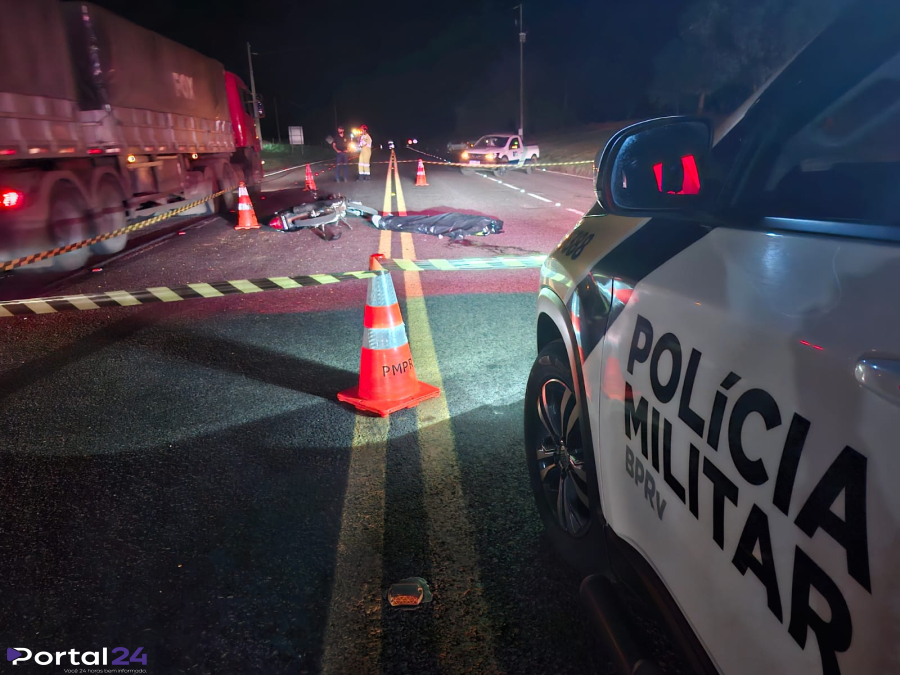 Jovem motociclista morre após colisão traseira com caminhão na PR-182
