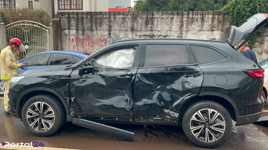Motociclista fica ferido em acidente no cruzamento da Presidente Kennedy com a JK