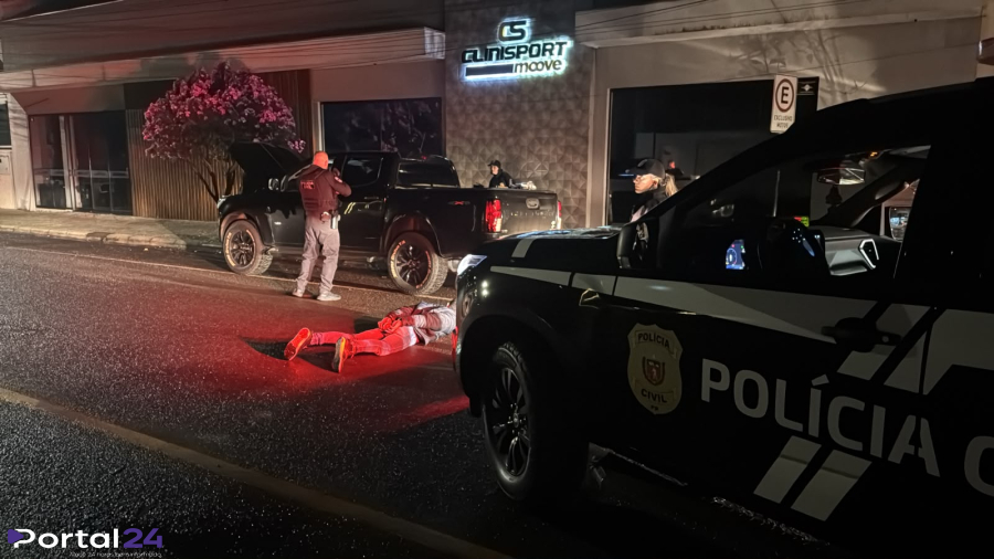 Motorista é preso com pistola calibre .40, drogas e balança de precisão após acidente em Campo Mourão
