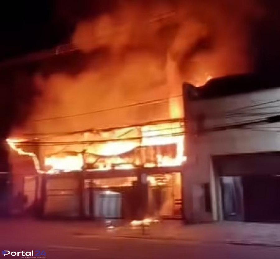Casal de idosos morre em incêndio que destruiu imóvel no Centro de Curitiba