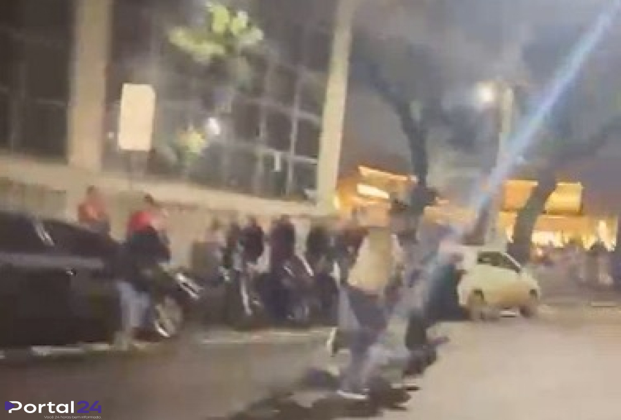 Câmeras registram briga na Rua Paraná durante a madrugada em Cascavel