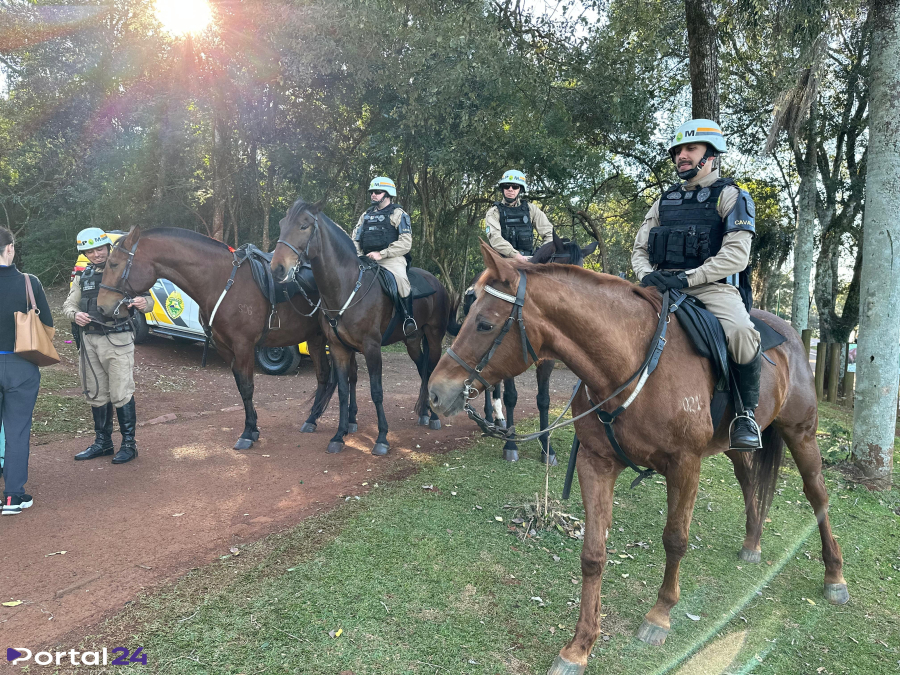 Cavalaria reforça segurança no Lago Municipal com intensificação do policiamento