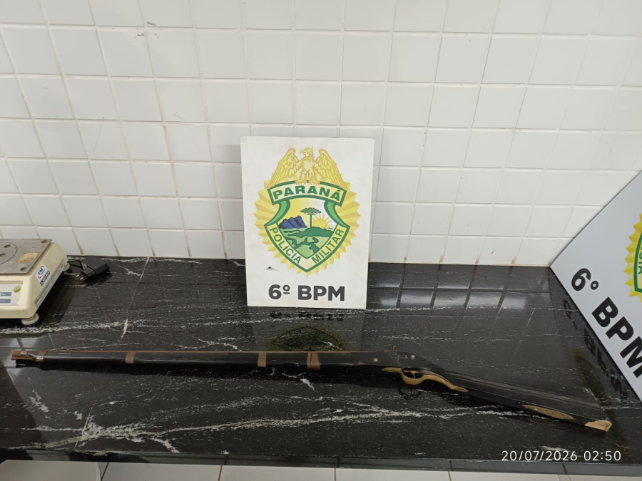 Homem é preso por ameaçar companheira e enteados com arma de fogo no Cascavel Velho