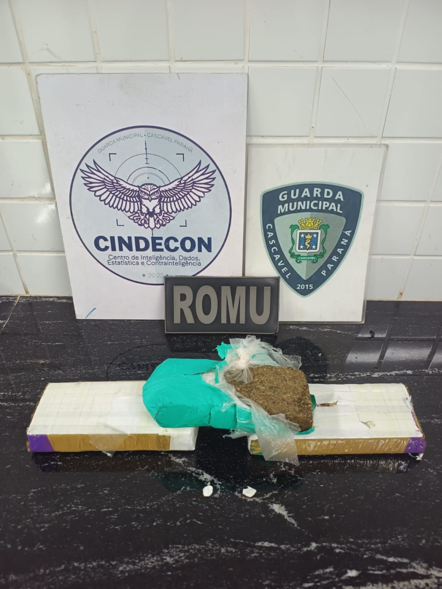 ROMU apreende mais de 2 kg de maconha e prende dois venezuelanos por tráfico