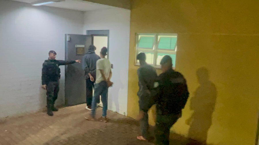 Venezuelanos são presos com drogas pela PRF