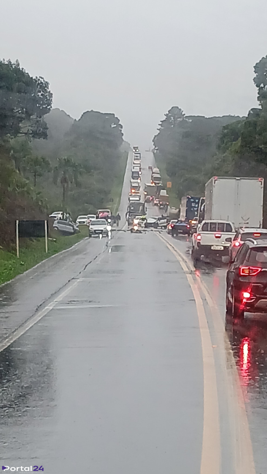 Acidente grave é registrado na BR-277 próximo ao Guará, em Cascavel