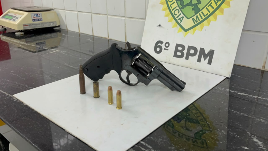 Choque apreende arma e munições no Santa Felicidade