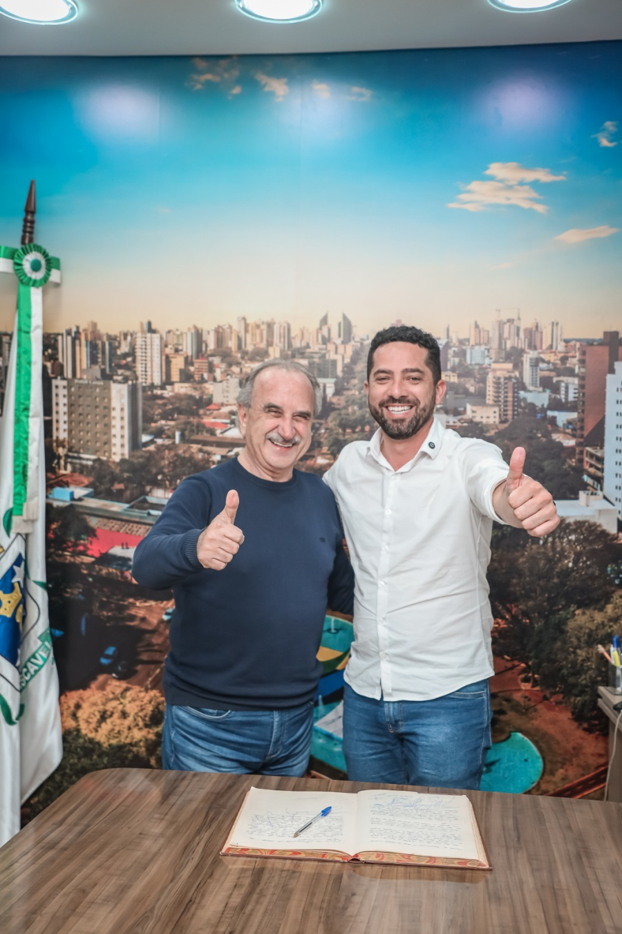 Renato Silva retoma comando da Prefeitura de Cascavel após período de licença