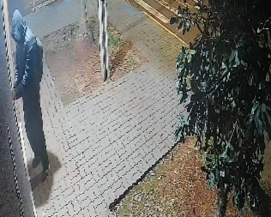 Polícia Civil tenta identificar suspeito de série de furtos em Toledo