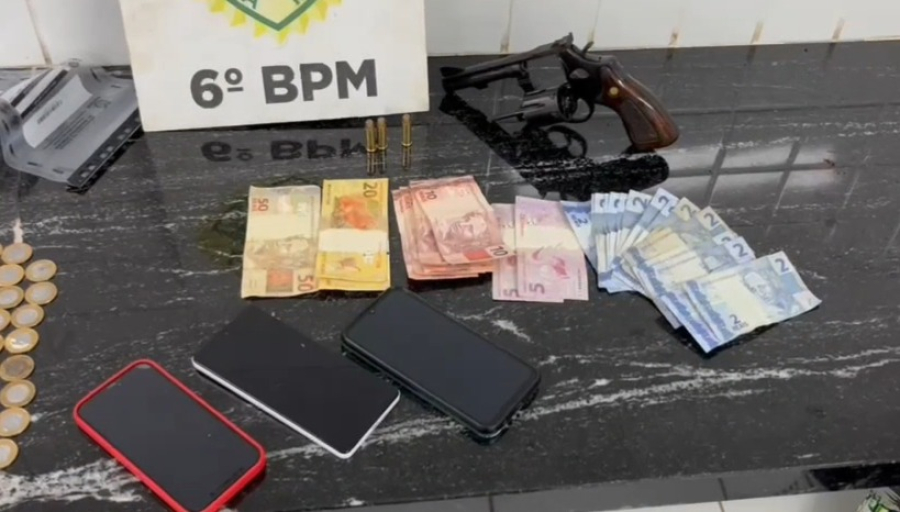 Quatro são presos suspeitos de assalto em Cascavel