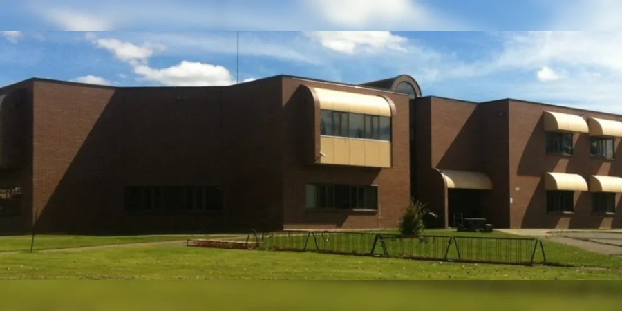 Ataque a tiros em escola deixa ao menos dez mortos no Canadá