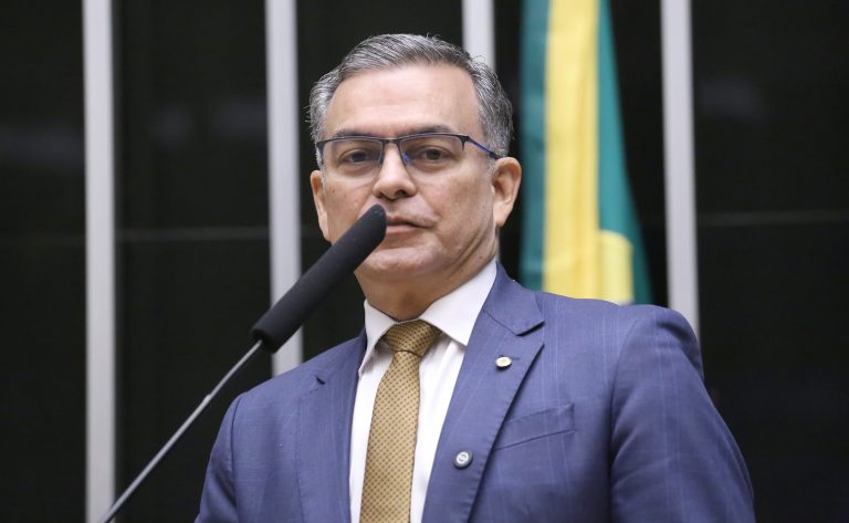 Comissão aprova obrigatoriedade de denúncia em caso de suspeita de violência contra menores