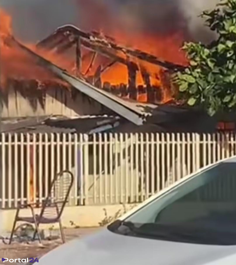 Residência é atingida por incêndio na tarde desta sexta-feira em Assis Chateaubriand