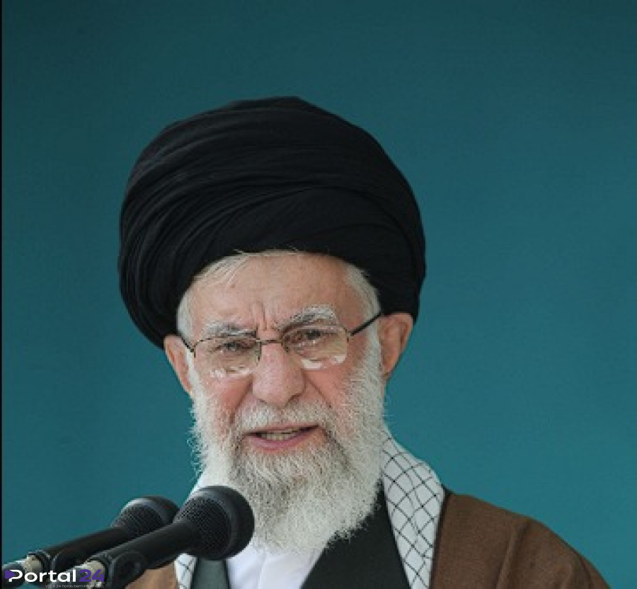 Irã confirma morte de Ali Khamenei após bombardeio; tensão internacional aumenta