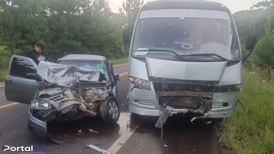 Colisão entre carro e ônibus deixa jovem gravemente ferido na BR-153