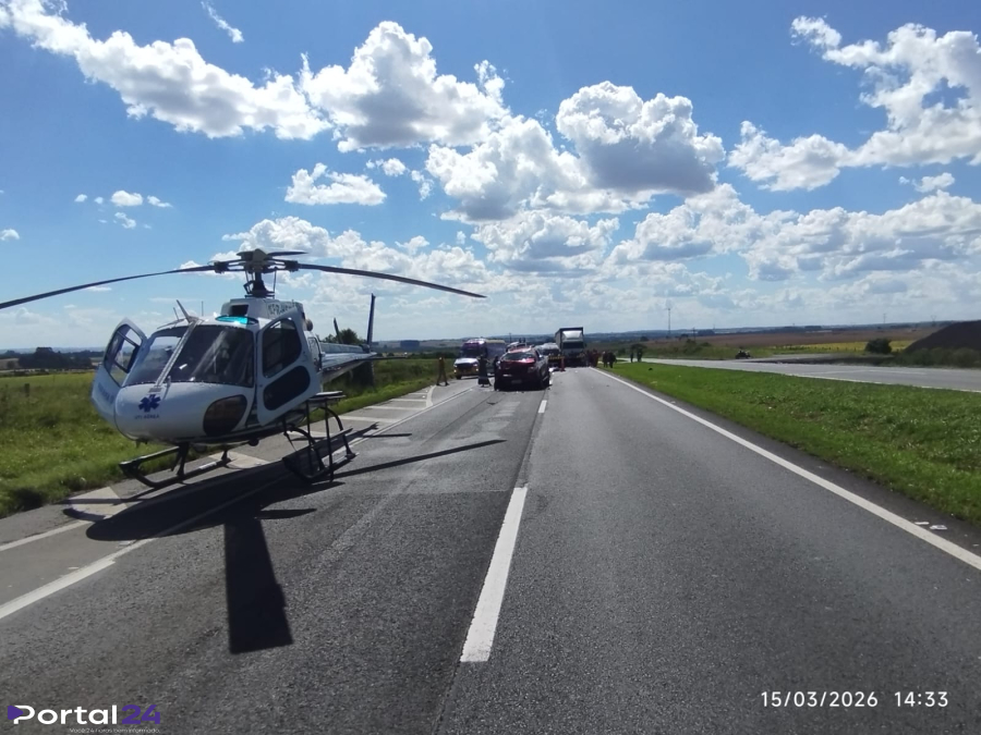 Colisão entre carro e moto deixa mulher morta e homem gravemente ferido na BR-376