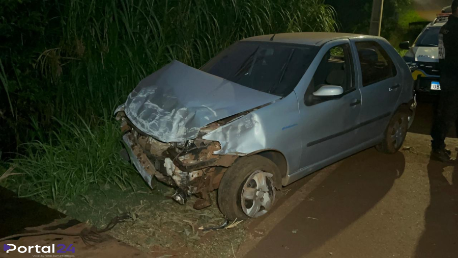 Motorista abandona veículo após colisão em Cascavel